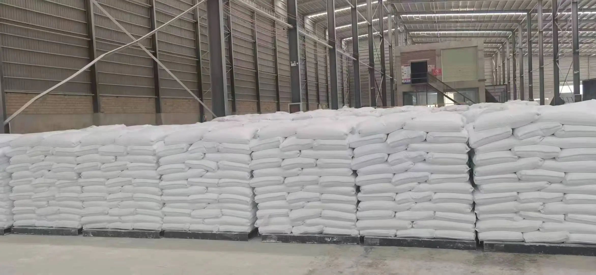 Application of nano calcium carbonate in PBAT degradable plastics