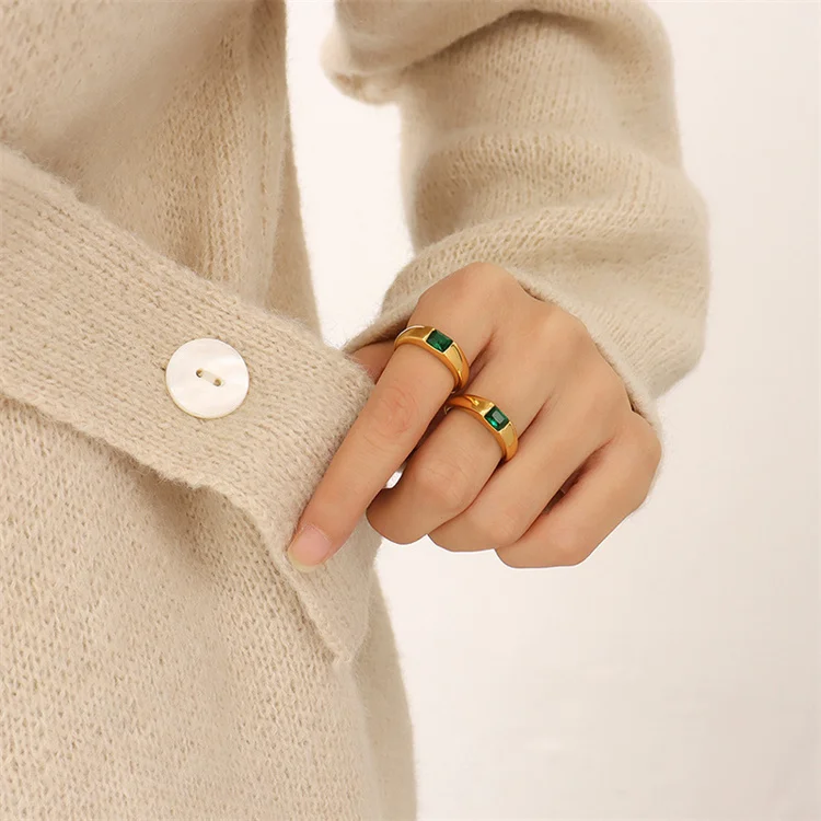 classic style emerald green stone ring stainless steel pvd gold chunky finger rings jewelry women