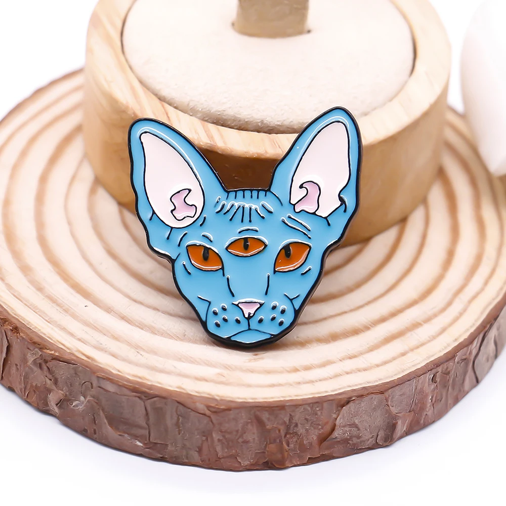 Sphynx Cat cartoon brooch Animal brooch badge