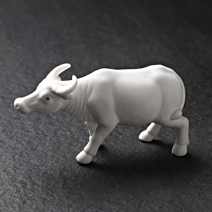 Handmade Eco-friendly Porcelain Animal Crafts Ceramic Horse Figurine Popular White Elephant Home Lucky Decoration Ceramic Horse