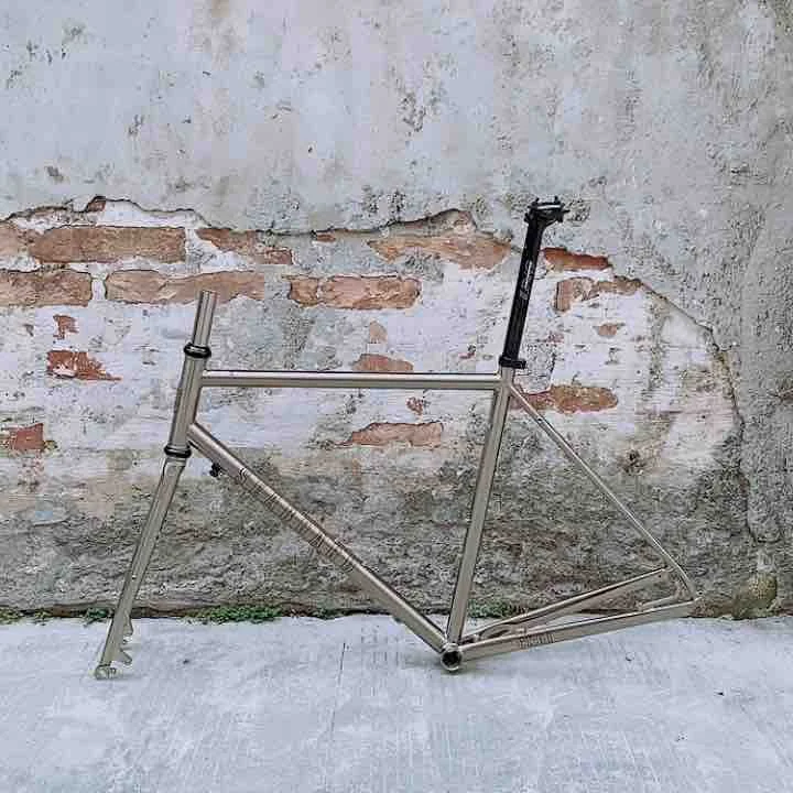 CR-MO High Quality 700C Road Bike Frame 23 25C Steel Road Bike Frame