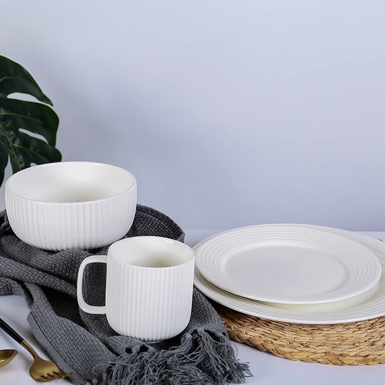 CANHUI Manufactory Nordic Crockery Dinnerware Sets Home Serving Food White Modern Ceramic Tableware Fine Porcelain Dinner Set
