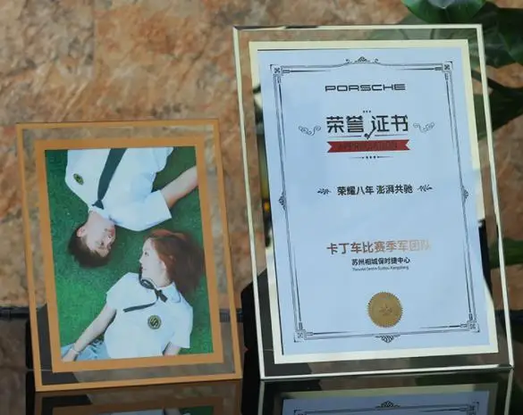 Amazon hot selling Cheap Glass Transparent Photo Frame Albums