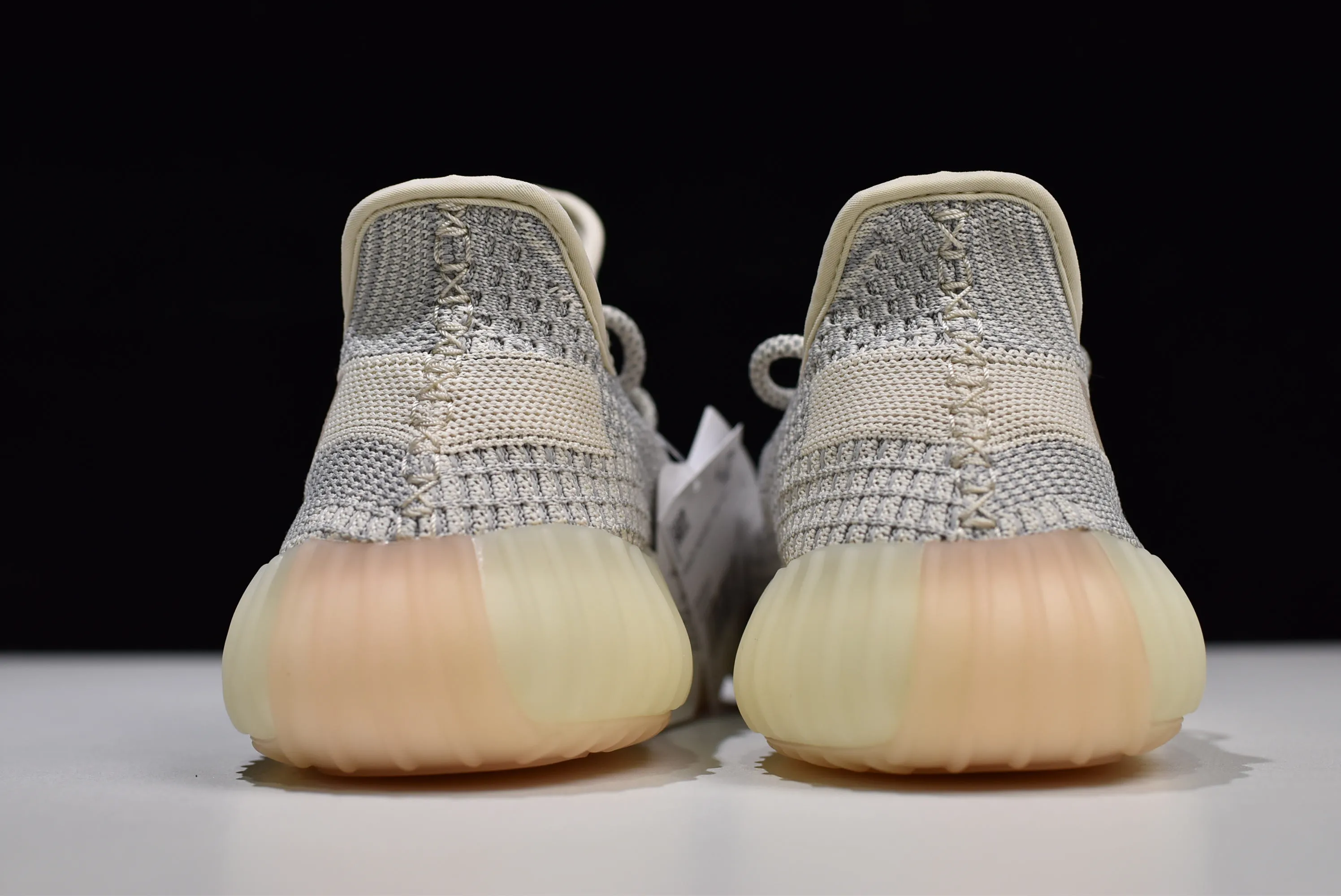 
Wholesale Yezze Reflectics Lundmark Sneakers Gym Walking Footwear Tennis Yeezi 350 v2 Shoe Large size For Men Women 