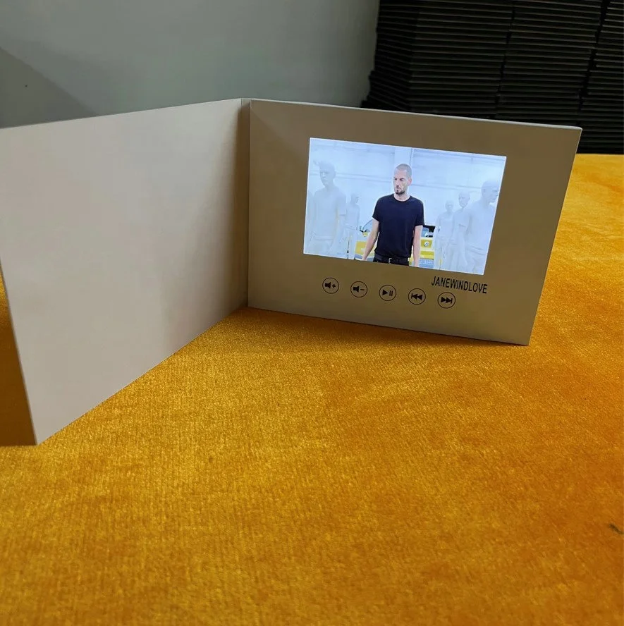led screen card video invitation card advertising 6 inch lcd brochure box video player module a5 brochure Video GREETING Card