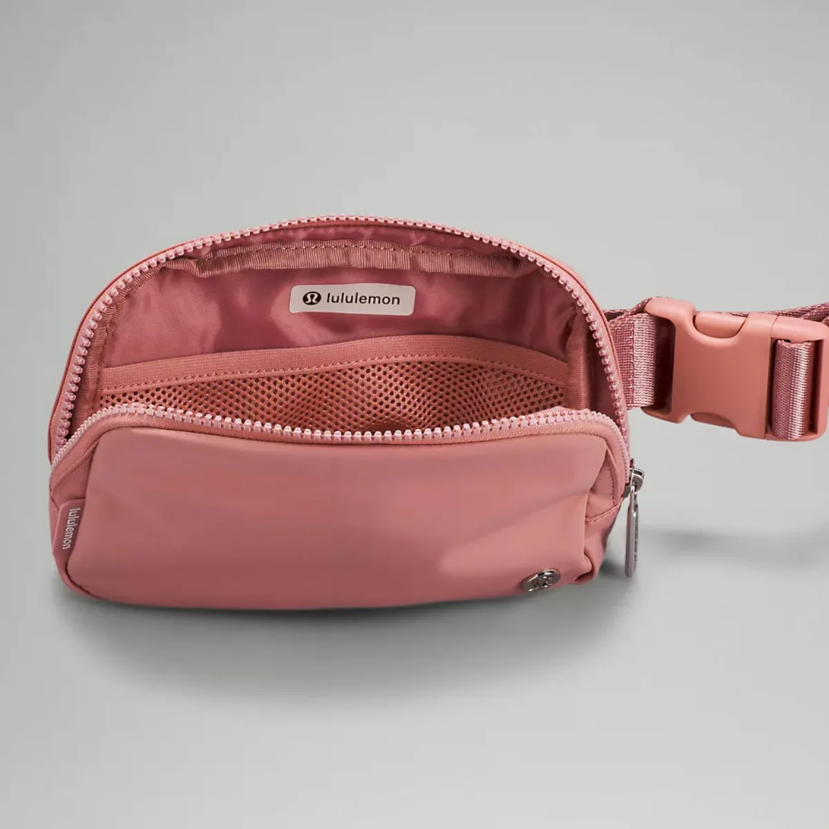 Hot style fanny pack outdoor pink fanny pack, multifunctional nylon waterproof fanny pack