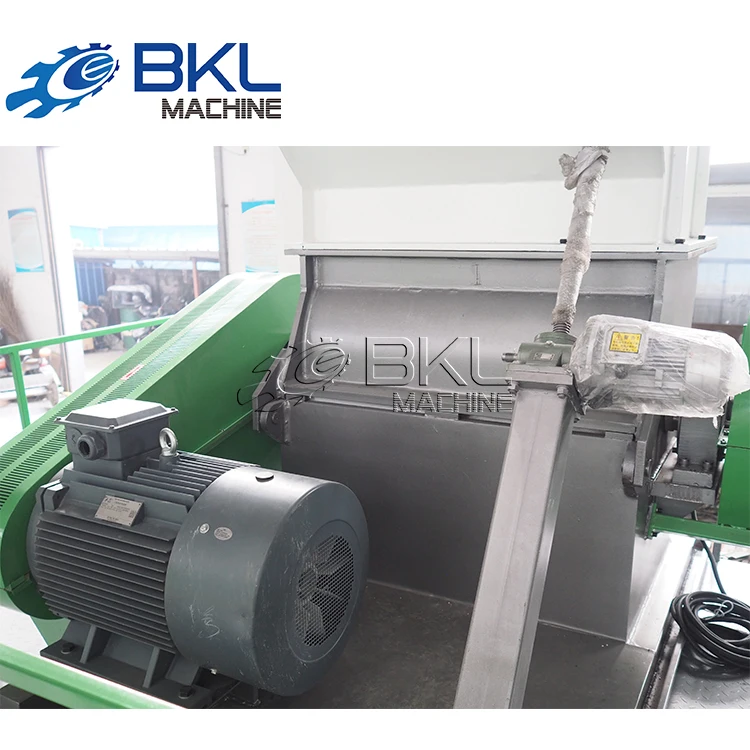 High output plastic waste rubber grinder shredder PET material crusher recycling machine line