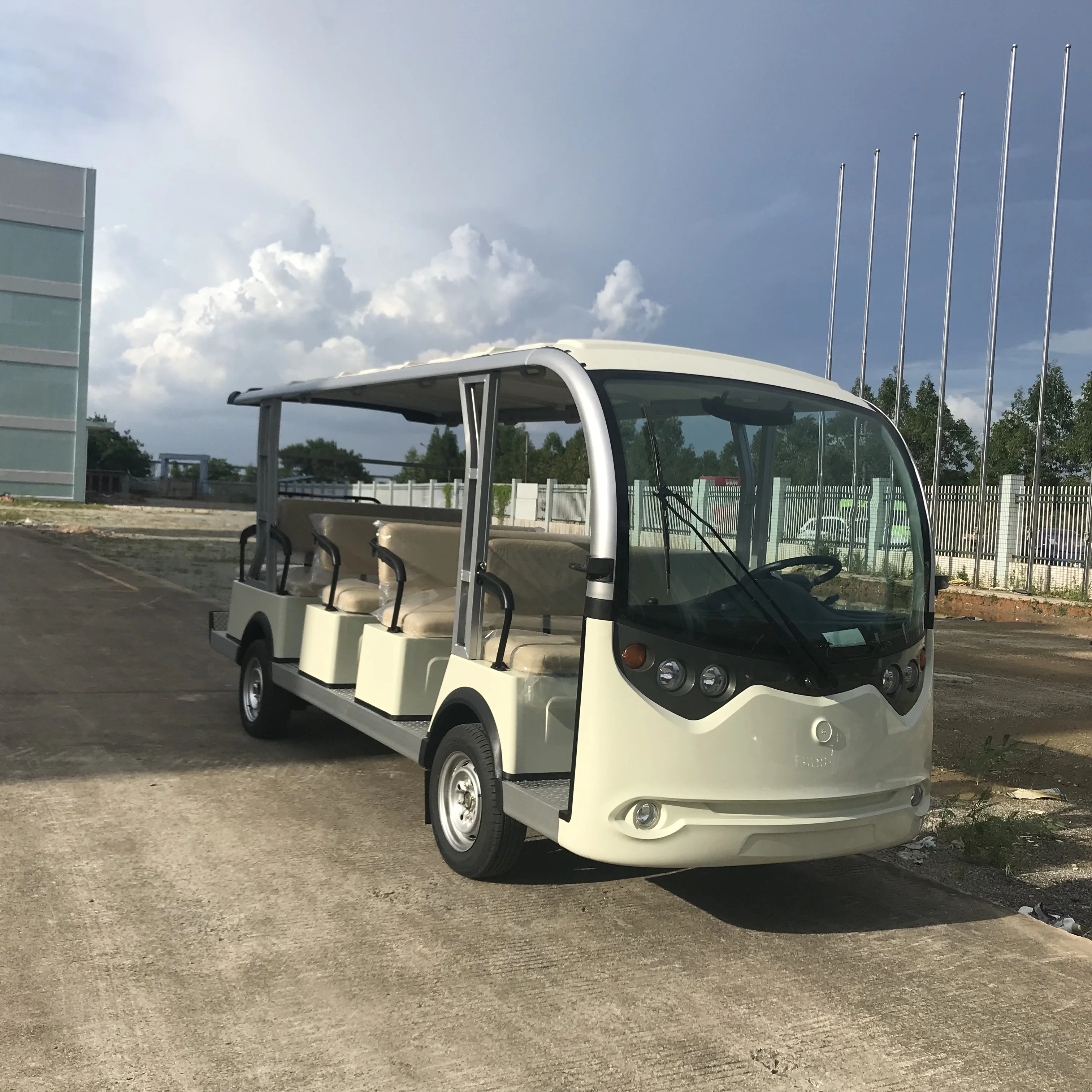 hx 14 Seaters 72V 5KW AC System 4 Wheel Drive Electric Car Club Golf Cart Tourist Bus