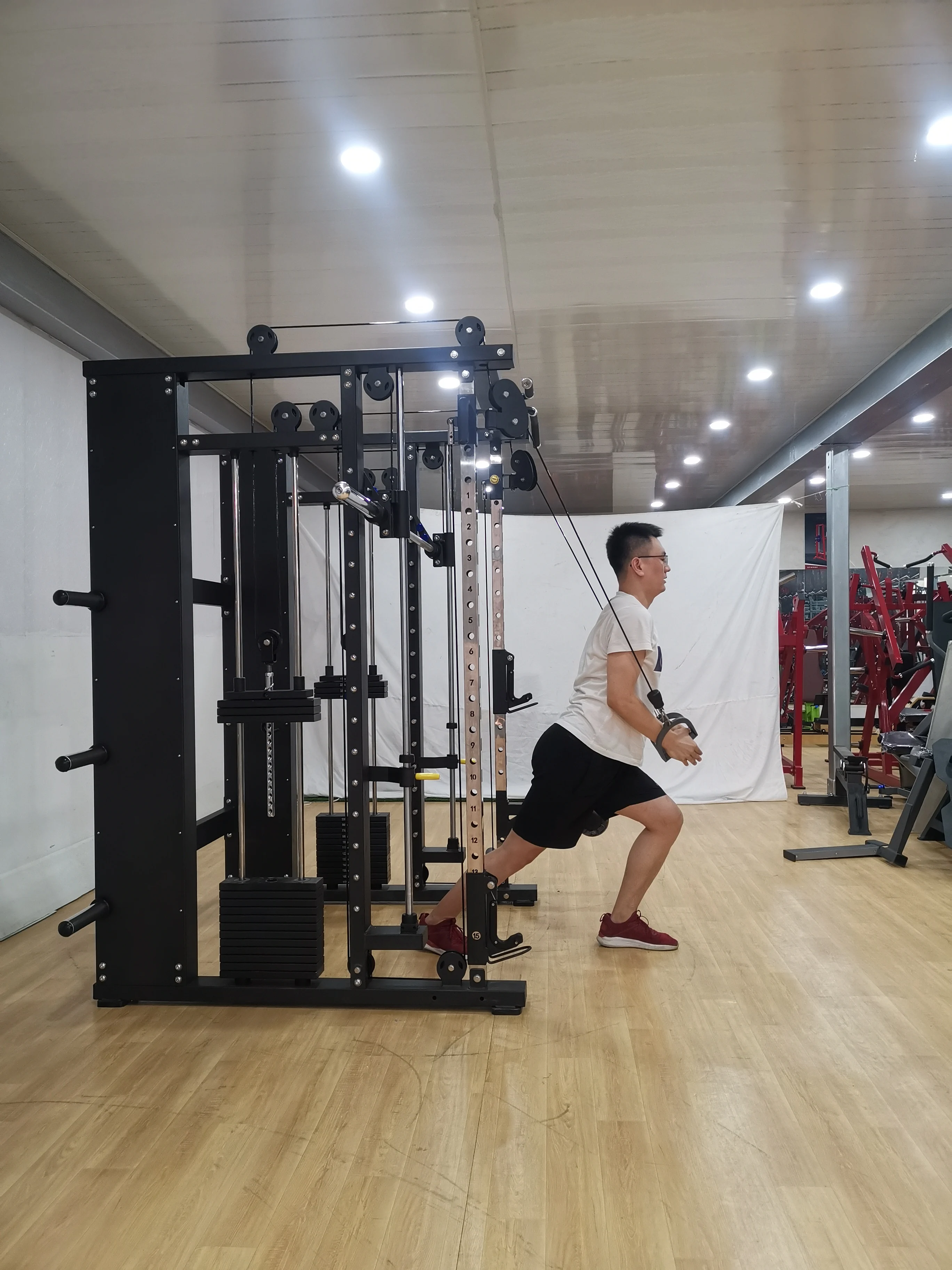 New Arrival Fitness Equipment Cable Crossover Gym Machine Multi Functional Strength Machine Smith Machine