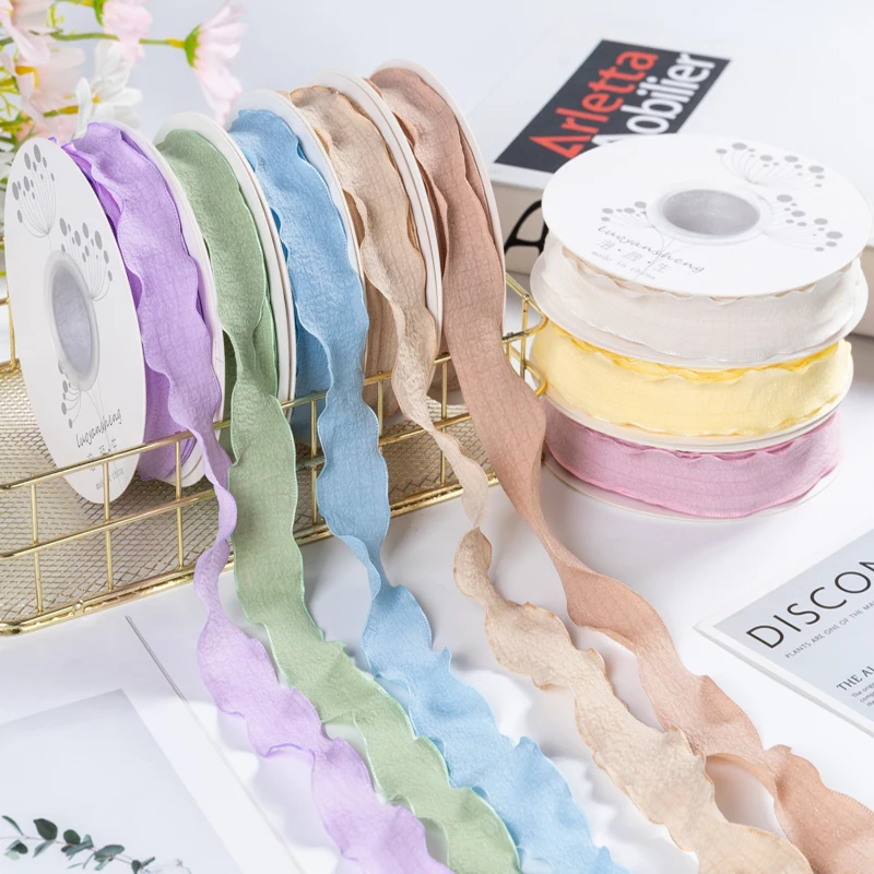 Hot Sale Flowers Wrapping Material Bouquet Cake Decoration Ruffles Ribbon With Wavy Edge