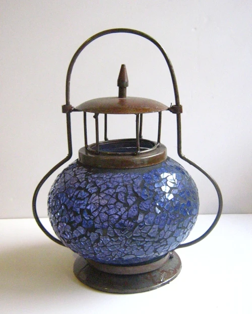 Red Crackle Glass Mosaic Lantern/Outdoor Hurricane Candle Lamp