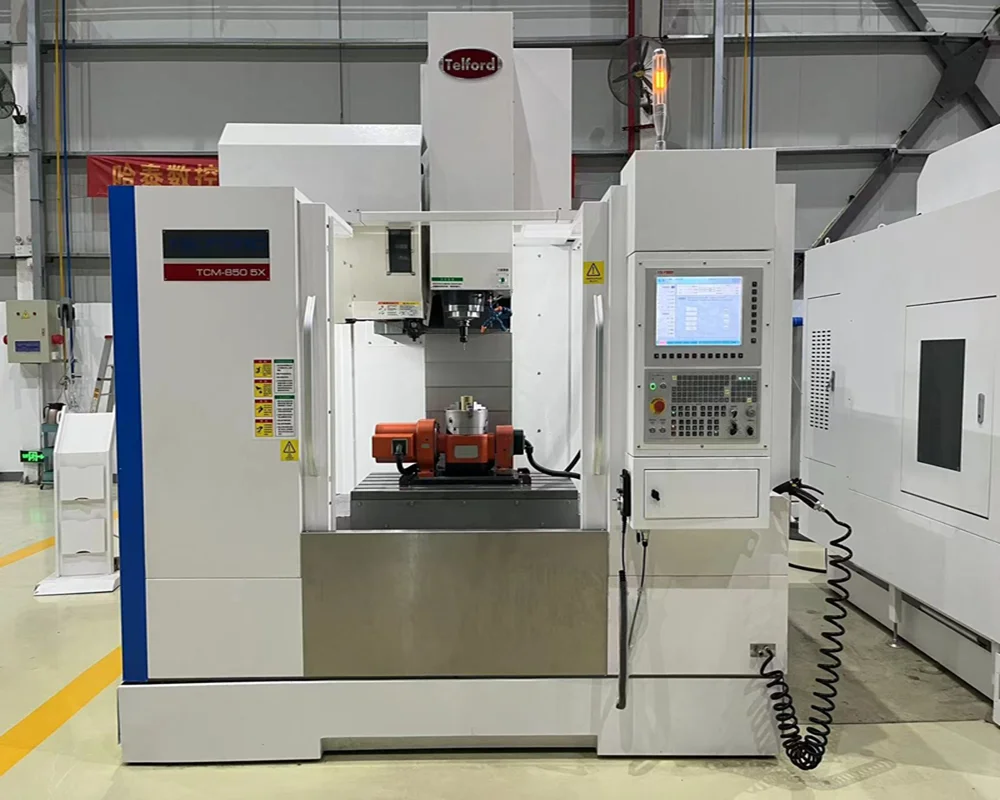 Customizable CNC Milling Machine Center - 3 to 5 Axis CNC Control Fanuc BT40 ATC Spindle VMC650/800/850 Models Available