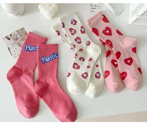 New design Wholesale designer Cotton Teen Young Girls sock Breathable custom tube womens socks