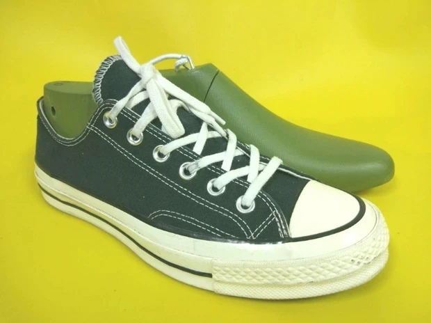 Men low canvas shoes plastic shoe lasts