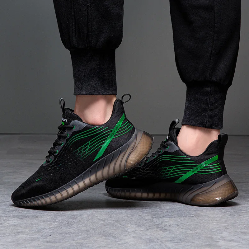 Ultralight Sport Shoes Mesh Fly knit Men Casual Running Sneakers Latex insole Wholesale Man sport trainers OEM factory