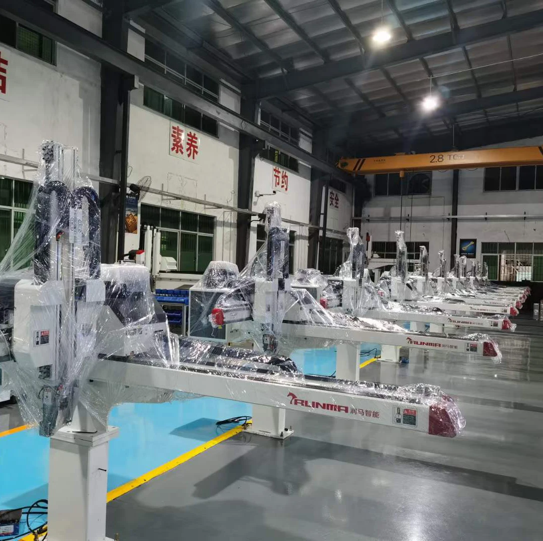 take out Five axis Robot Arm for 150T TO 550T IMM