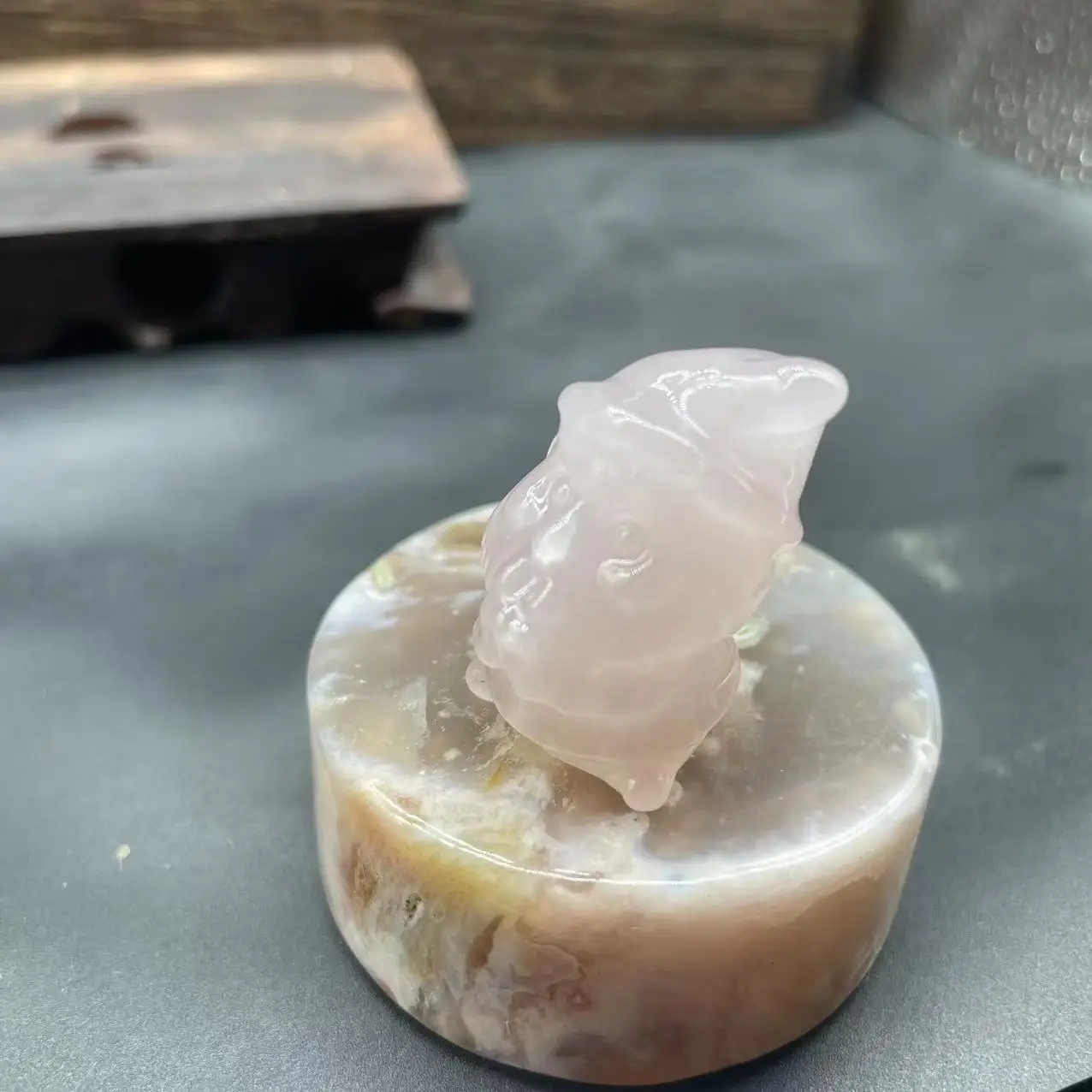 3cm Natural Amethyst Crystal Xmas Man Santa Claus Carving Delicate Quartz Semi-Precious Stone for Home Decoration Small Gift Use