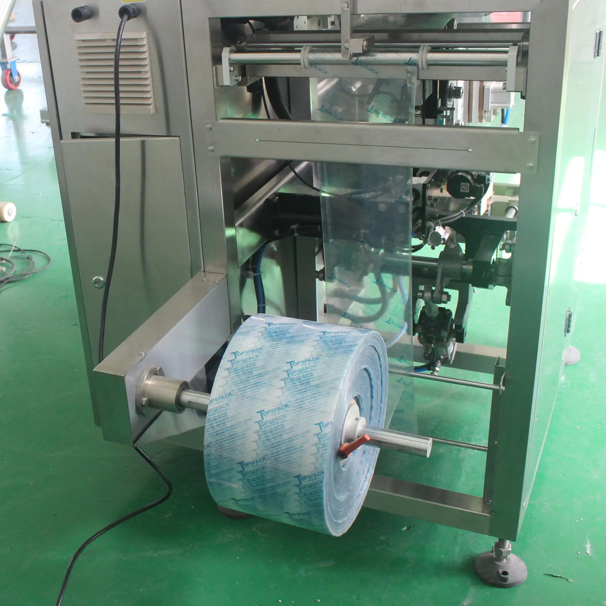 Shanghai factory direct sales of all kinds food and daily necessities plastic roll film vertical packaging
