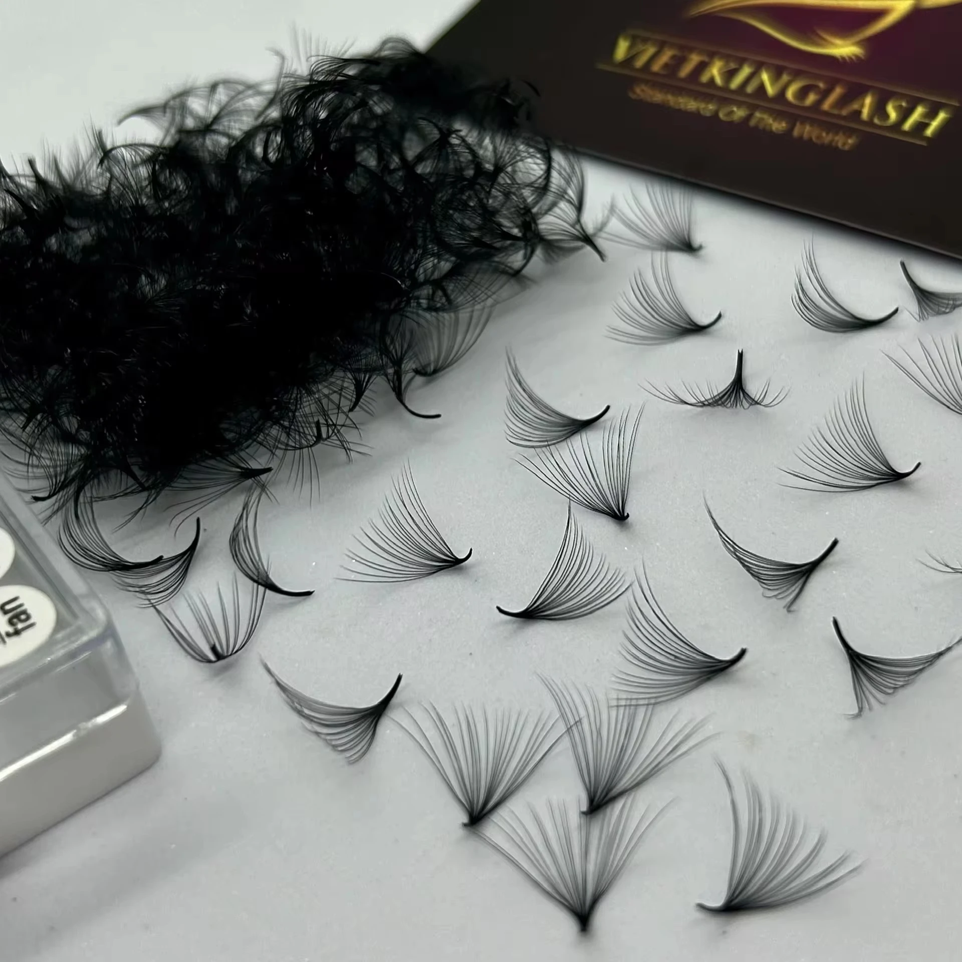 Loose fan lashes Logo Package Viet Nam lashies synthetic mink lash extensions promade easy fan Mega Volume Pro Made Fans