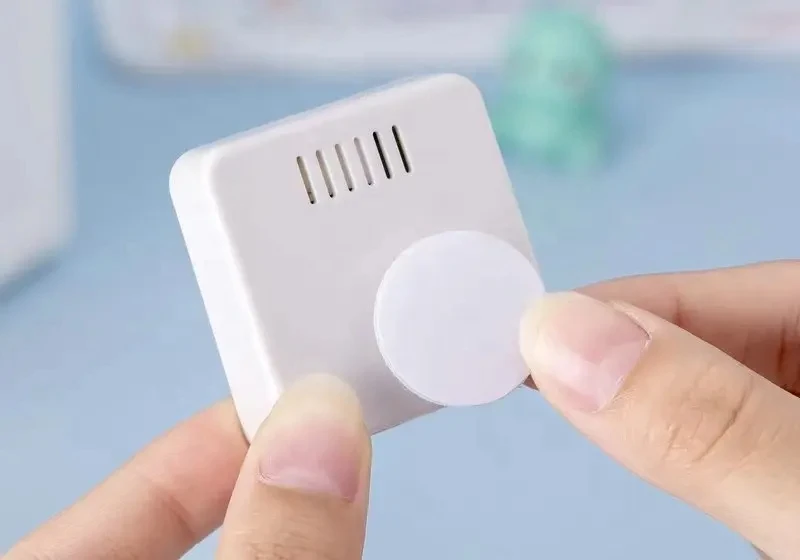 TPM-55 New Indoor mini LCD smiley Thermometer Hygrometer