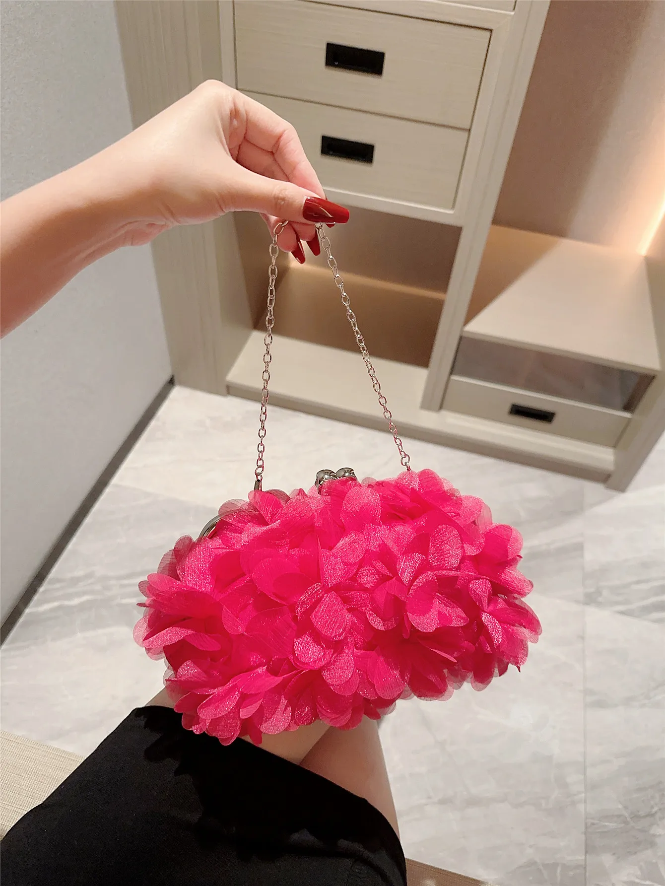 luxury women girl clutches stylish fairy white flower petal shaped satin evening chain bags for banquet