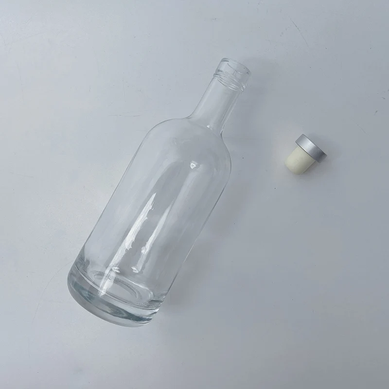 Empty Custom 70cl alcohol bottle glass liquor bottles with cork for vodka whisky rum tequila gin