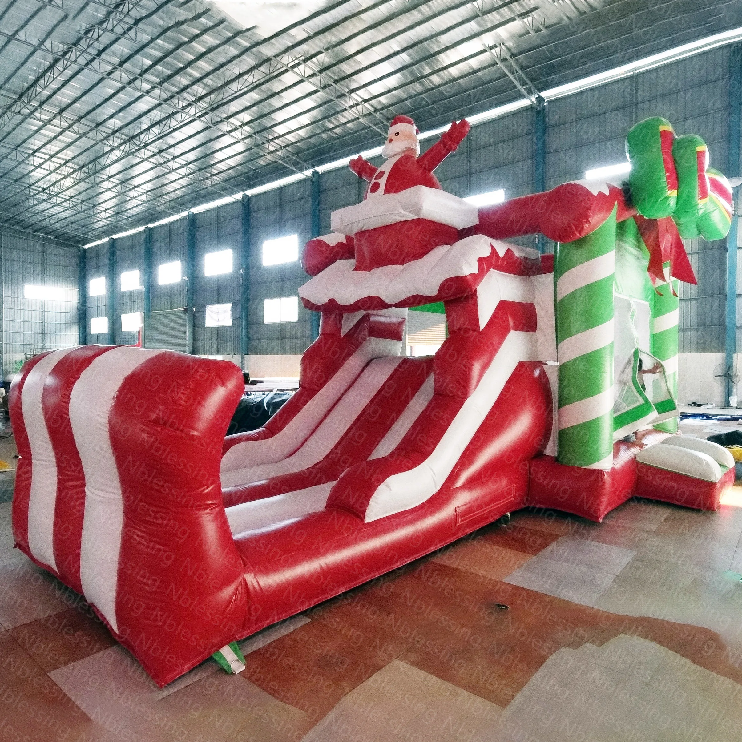 Inflatable Bouncer Castle Christmas Inflatable Bounce House Commercial Customized Xmas Decoration Christmas 1 Piece Durable