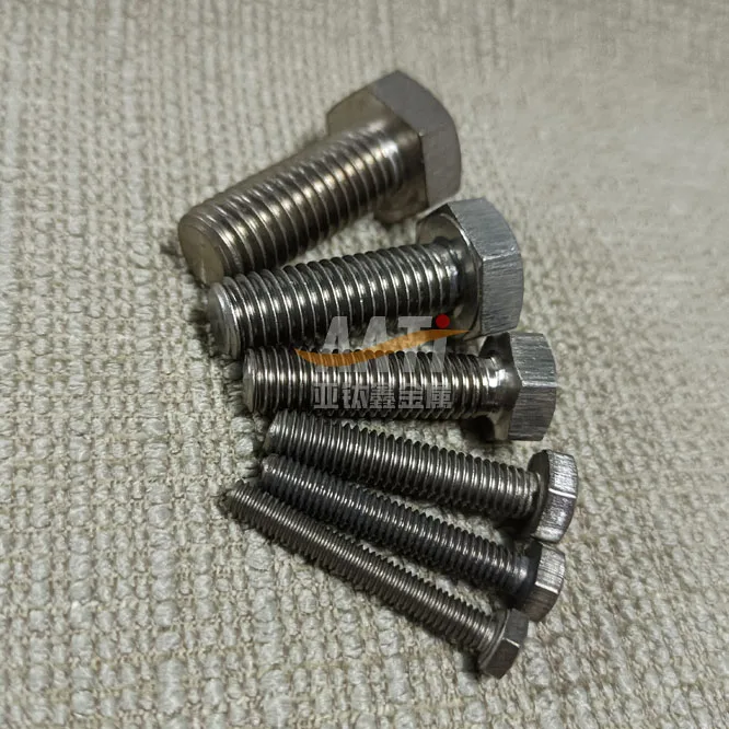 We offer various sizes of TA1/TA2 titanium screws for electroplating equipment/aerospace/high-end precision industries