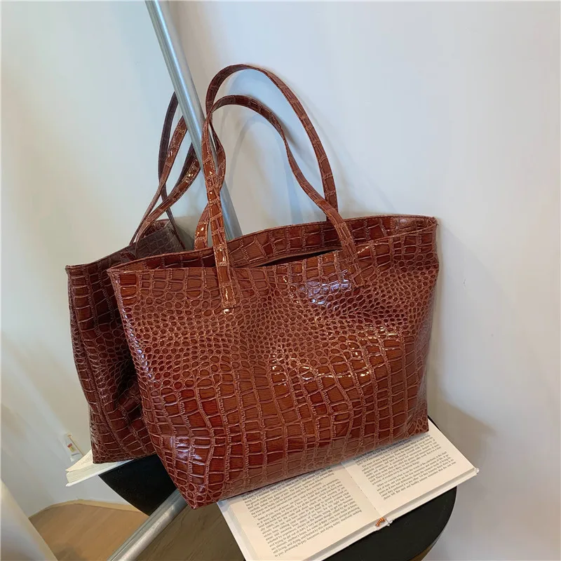 2022 New Simple Cheap Solid Color Pu Leather Shoulder Handbag Women Large Capacity Crocodile Pattern Tote Bag