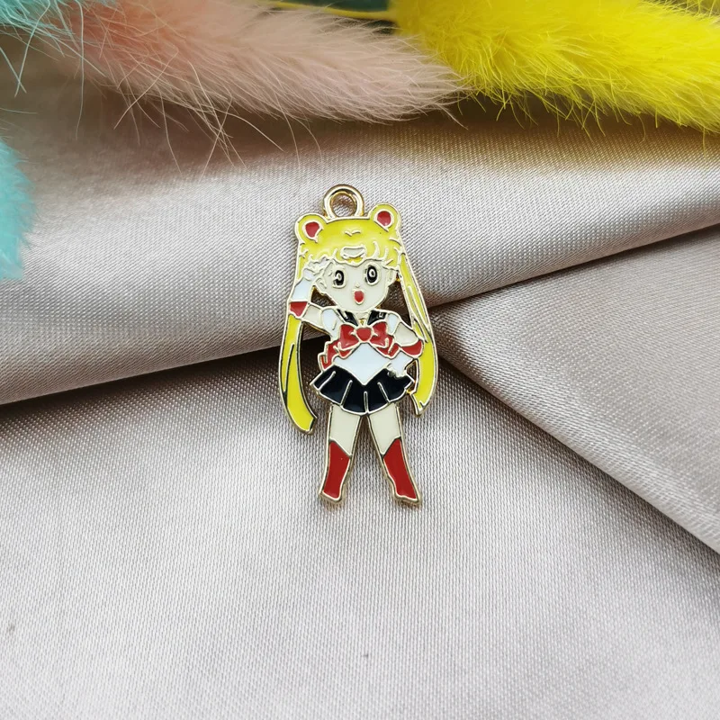 Manufacturers DIY Cute Cartoon Enamel Japan Anime Sailor Moon Charms Pendant for Jewelry Necklace Earring Bracelet Making