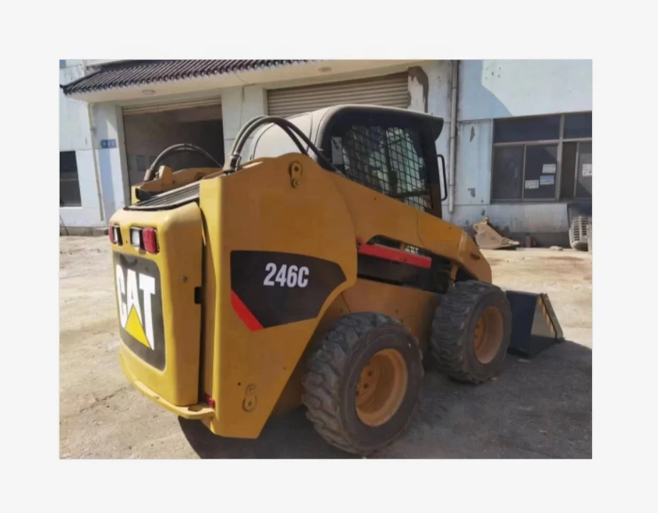 Используется оригинальная краска caterpillar 246C бренд США двигатель EPA гидравлический погрузчик скользящий CAT246C для продажи