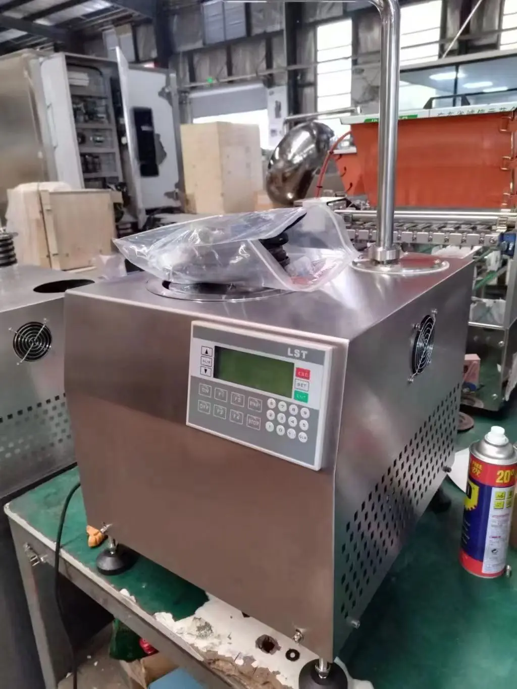 Touch screen  Commercial Hot Chocolate Dispenser Automatic melting machine for strawberry coating Chocolate Machine