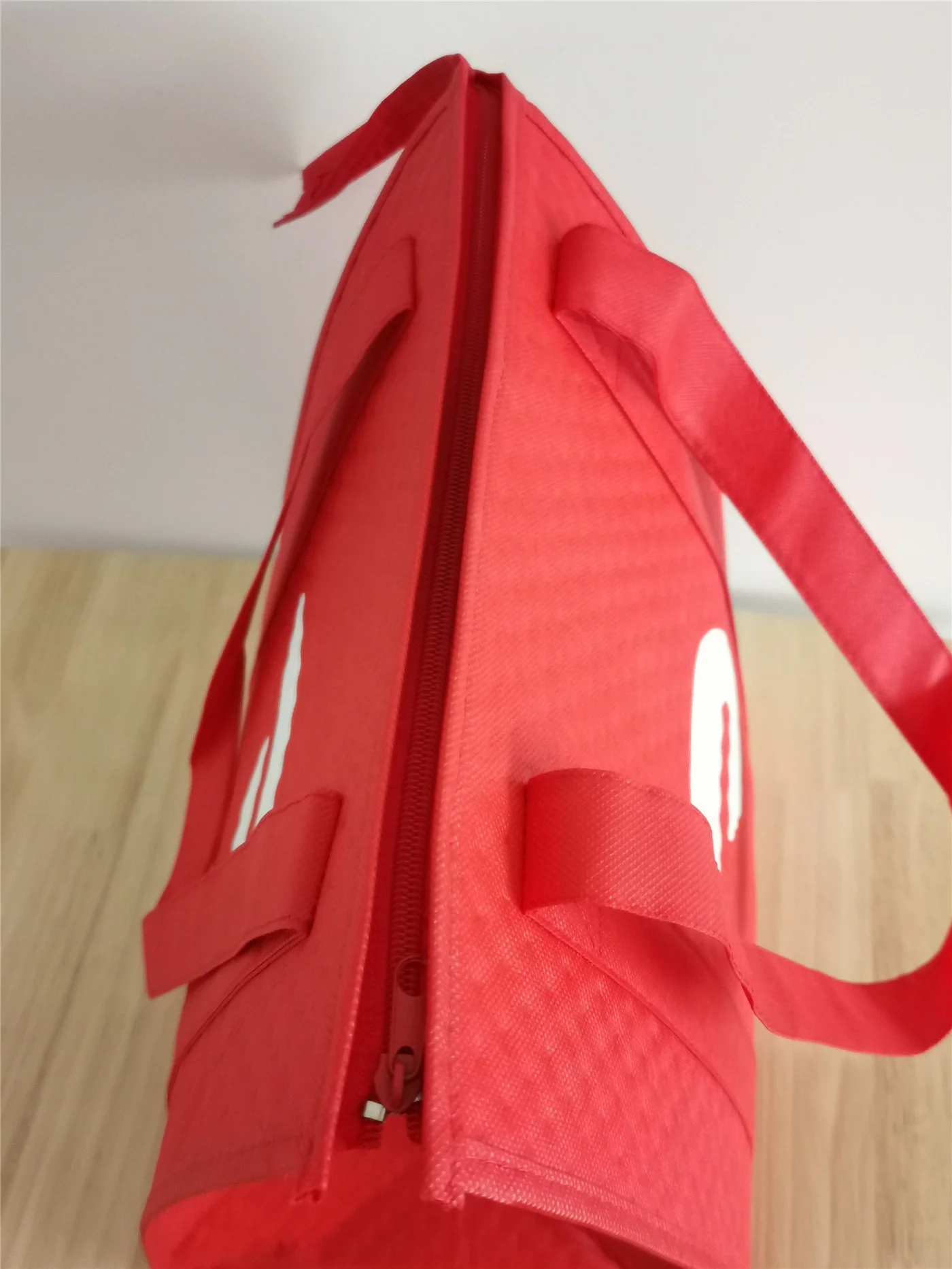 Vietnam Factory OEM supermarket fresh food delivery lunch insulated cooler bag special competitive price