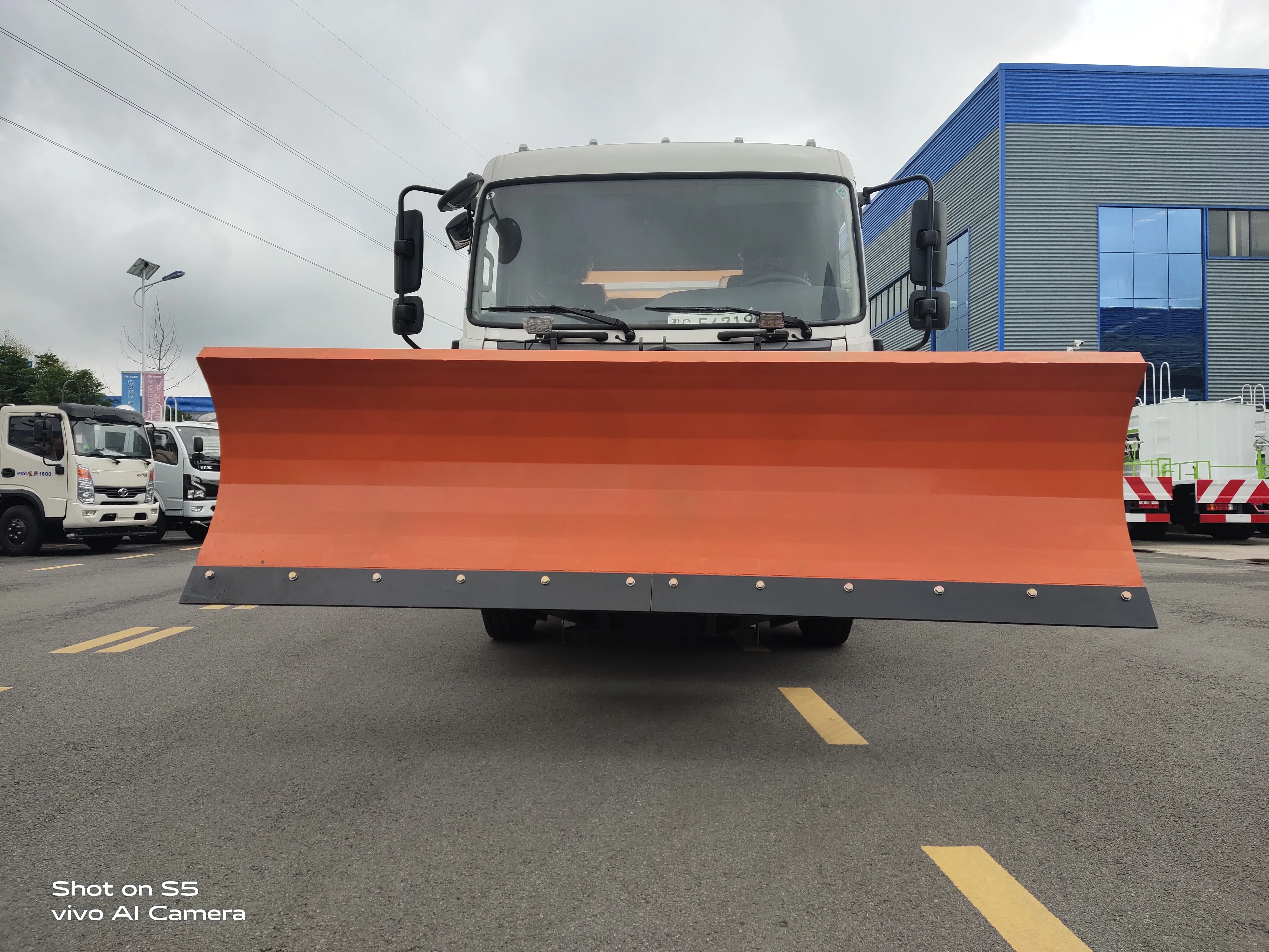 2-4m Multifunction Snow Removal Vehicles Remote Control Attachment Snow Plow