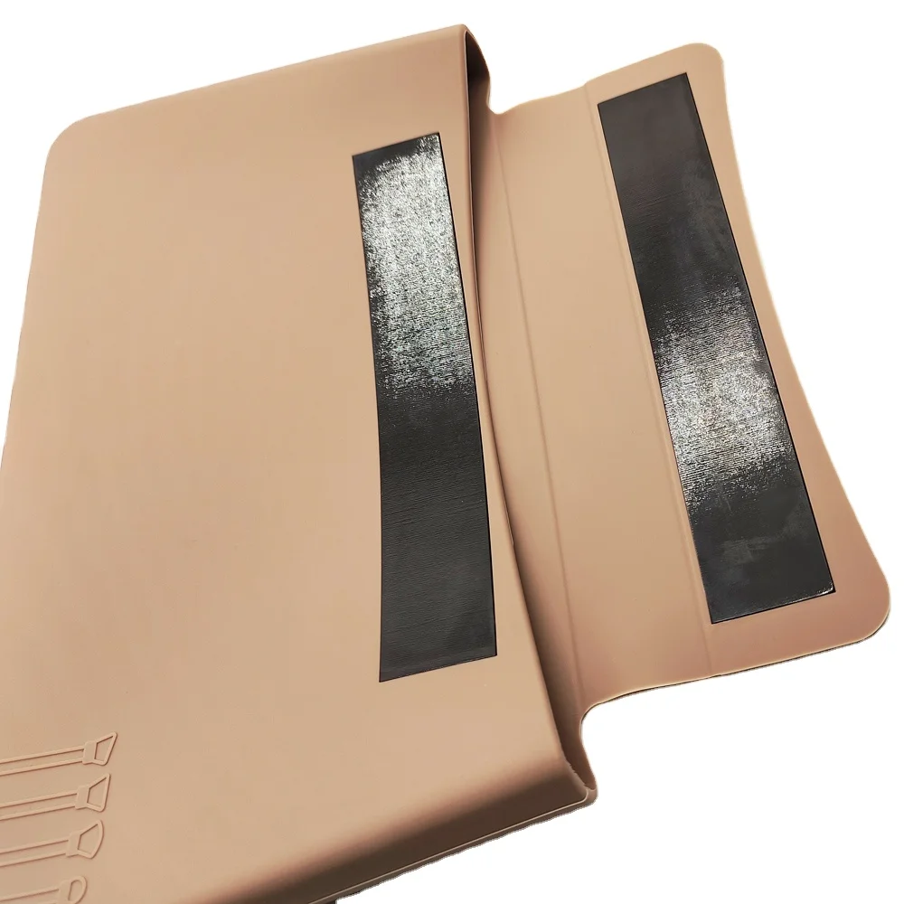 Wholesale Soft Pink Travel Silicone Beauty Makeup Brush Pouch Cosmetic Bag Case with Magnetic for Women