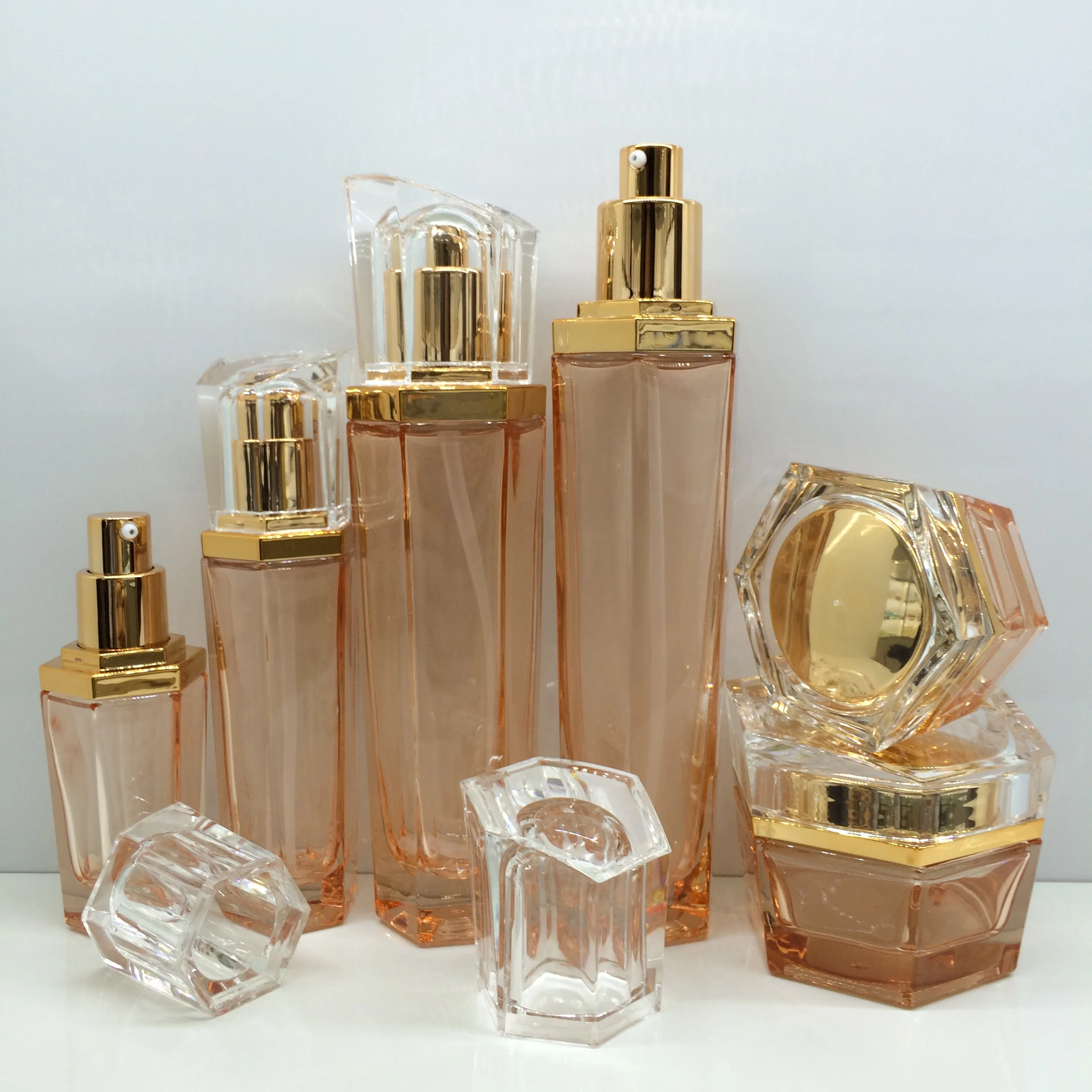  Полуавтоматическая машина для штамповки фольги плоских и круглых объектов