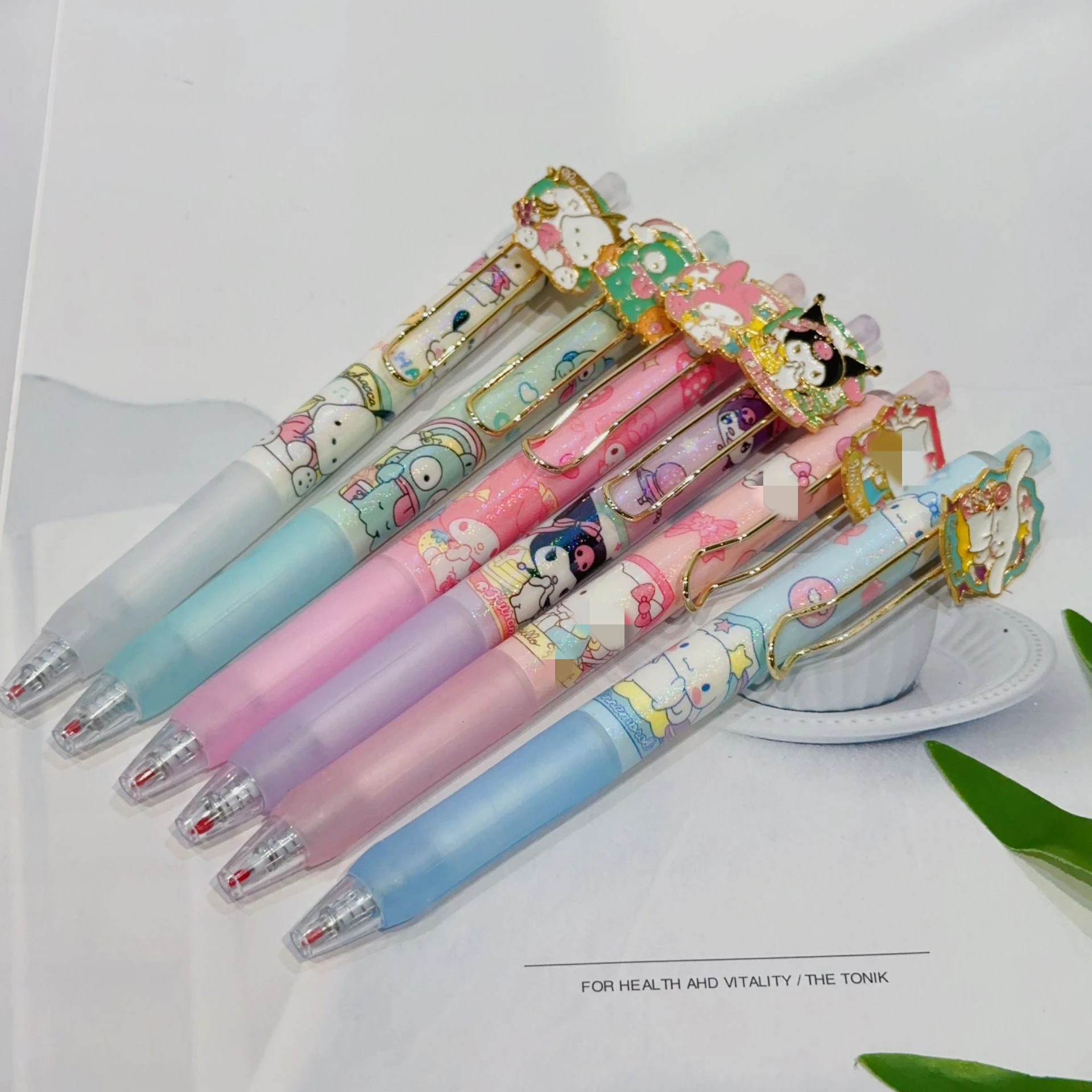 DHF900 Wholesale kinds of cartoon 6 pieces neutral pen kawaii Kuromi signature pen black office Capybara gel pen stationery