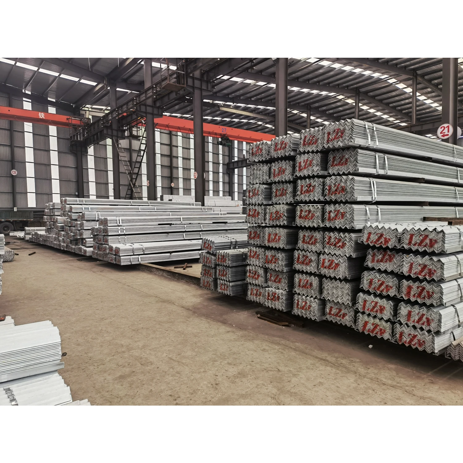 Steel Angel Iron Hot Rolled Angel Ms L Angle Steel Bar With Hole For Construction 125Mm X 75Mm Shelf Bracket Steel Angles