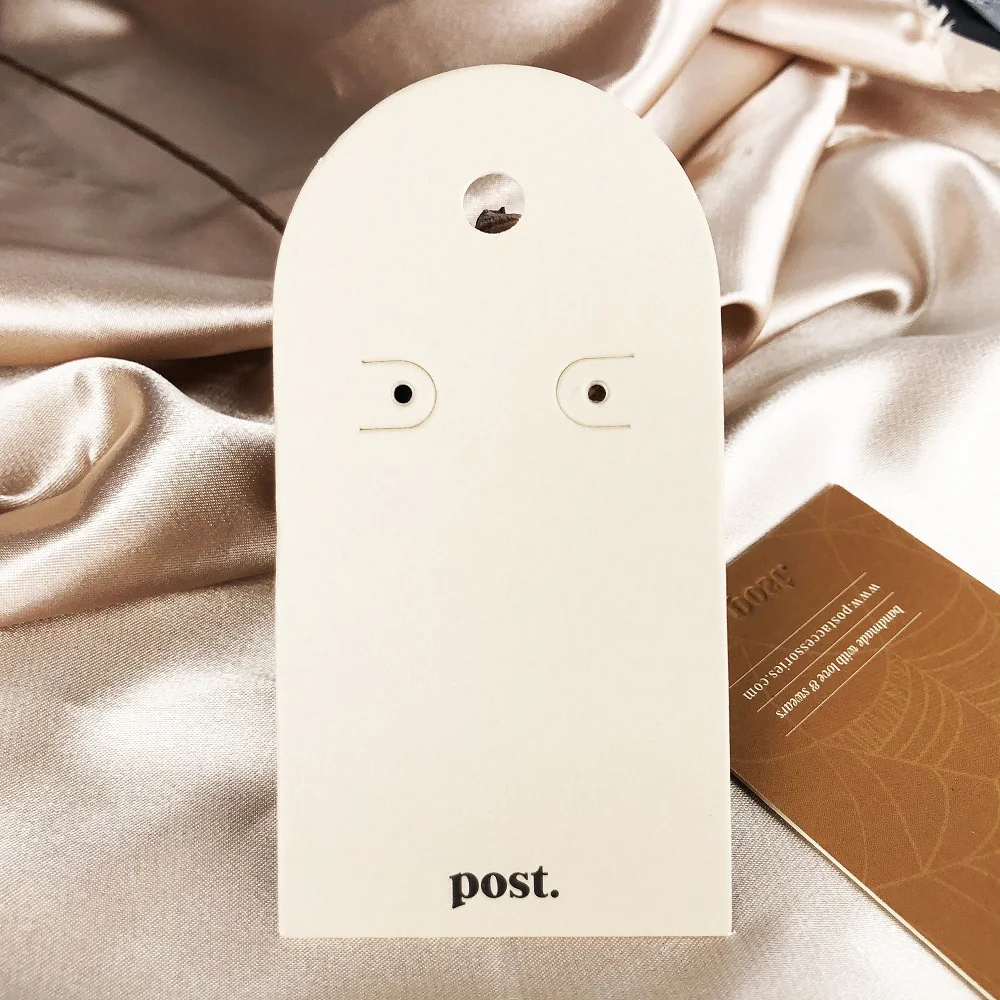 round shape paper jewelry tags with ear hole hang tag string printing logo garment paper tags