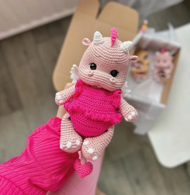 New Hot Selling Crochet Dinosaur Stuffed Toys Handmade Bunny with Big Ears Custom Amigurumi Rattle and Shoes Baby Gifts