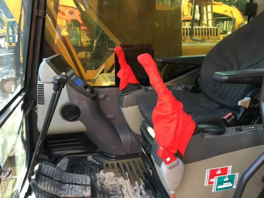 used 100% Original Japan  PC240-7 PC220-8 PC200-5 PC200-7 Excavator good sale now