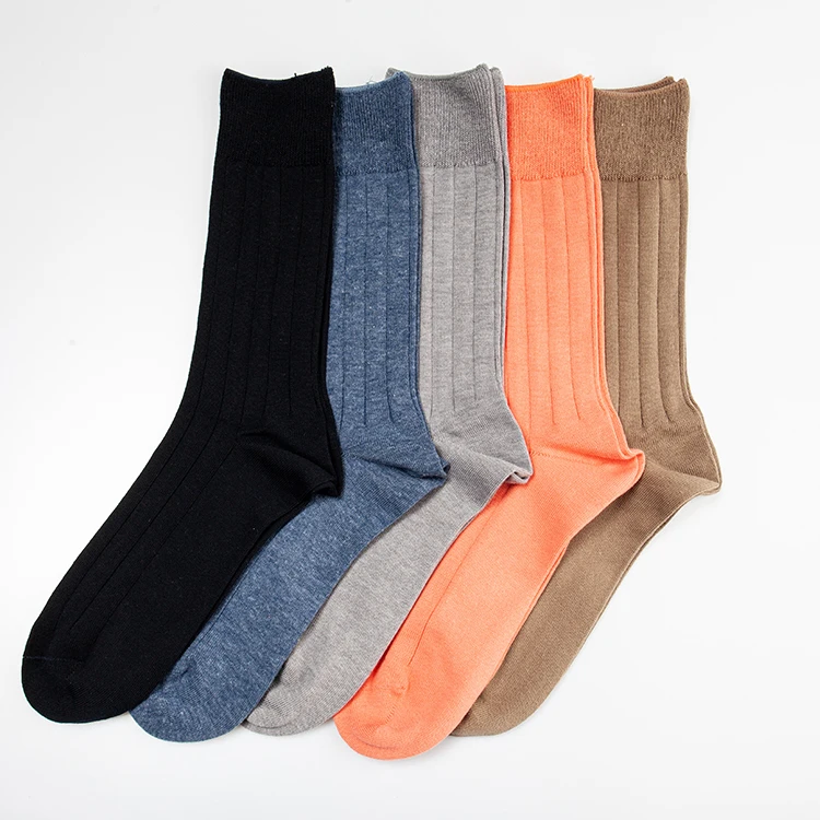 Custom logo cotton plain color socks sport crew customized socks for men and women