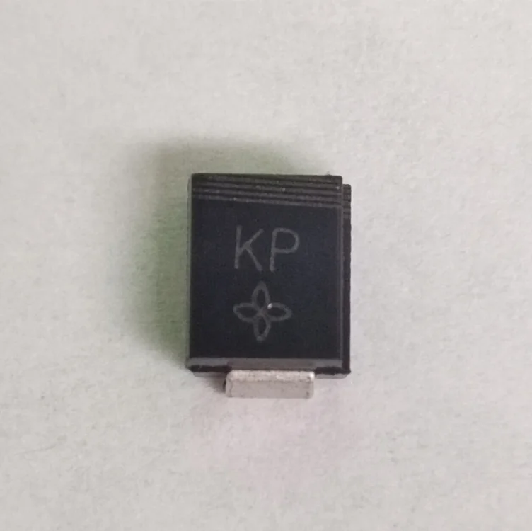 Горячее надувательство SMBJ40A-E3/52 Телевизоры диода 40VWM 64.5VC DO214AA SMBJ40A