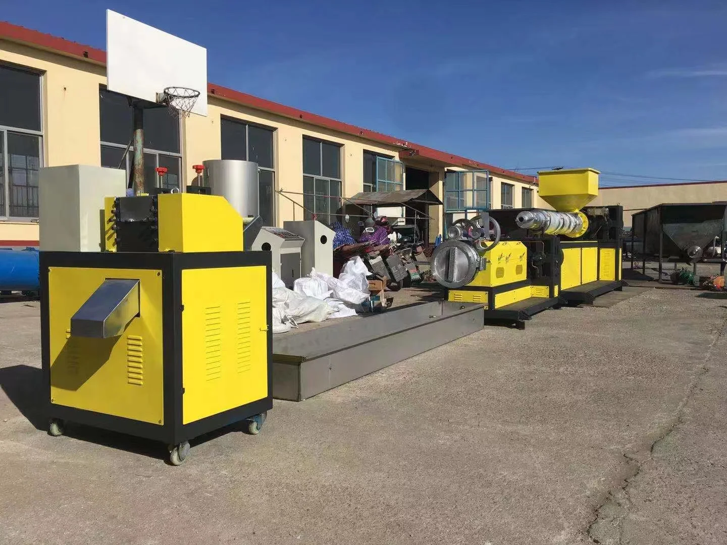 Multi PVC hot cutting plastic pelletizing granulating machine manufacture plastic pelletizer squeezer  Granulator Machine