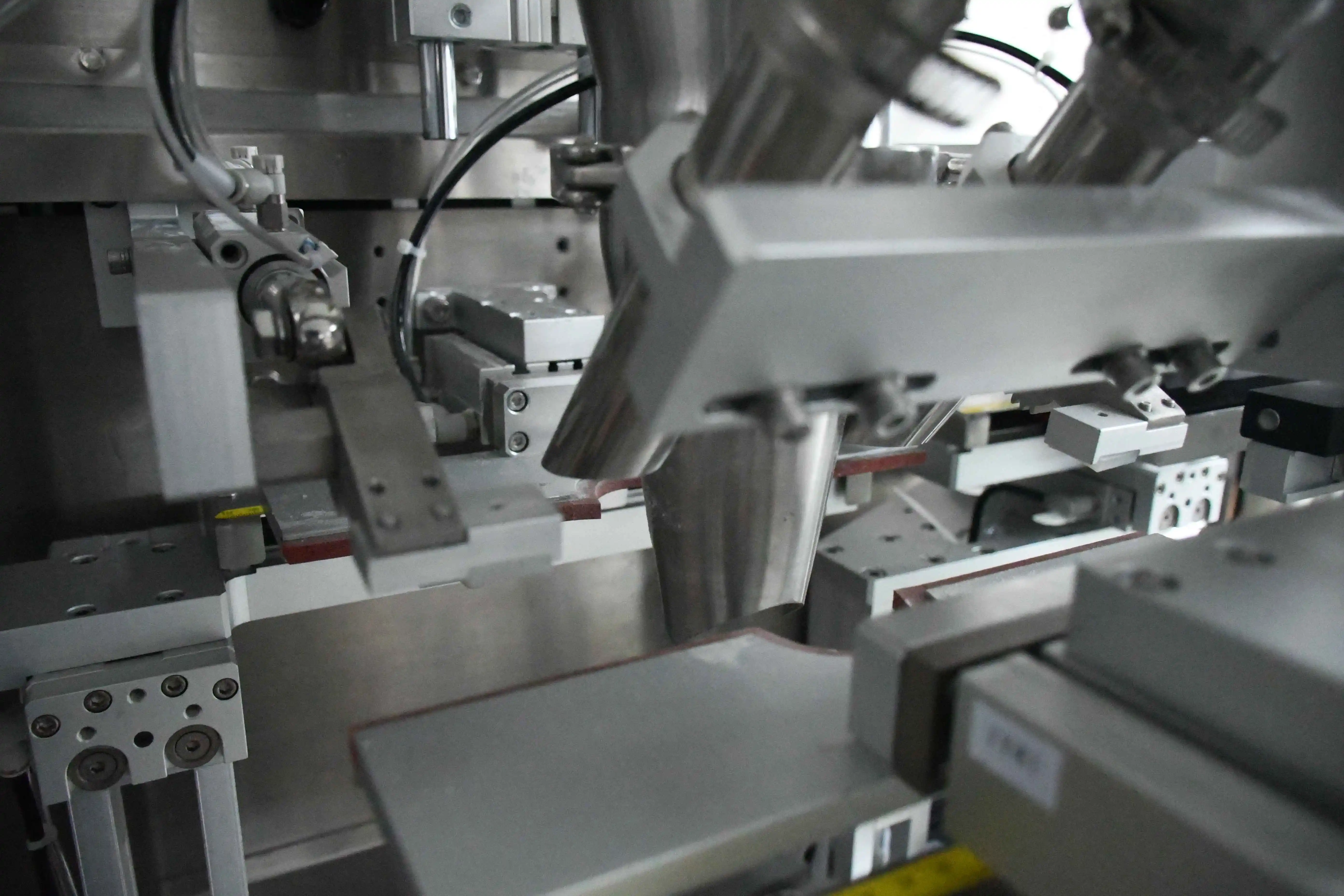 Efficient 100g - 1000g Dry Powder Premade Pouch Bag Packing Machine for Coffee Coconut Milk Powder Doypack Pouch Packing Machine