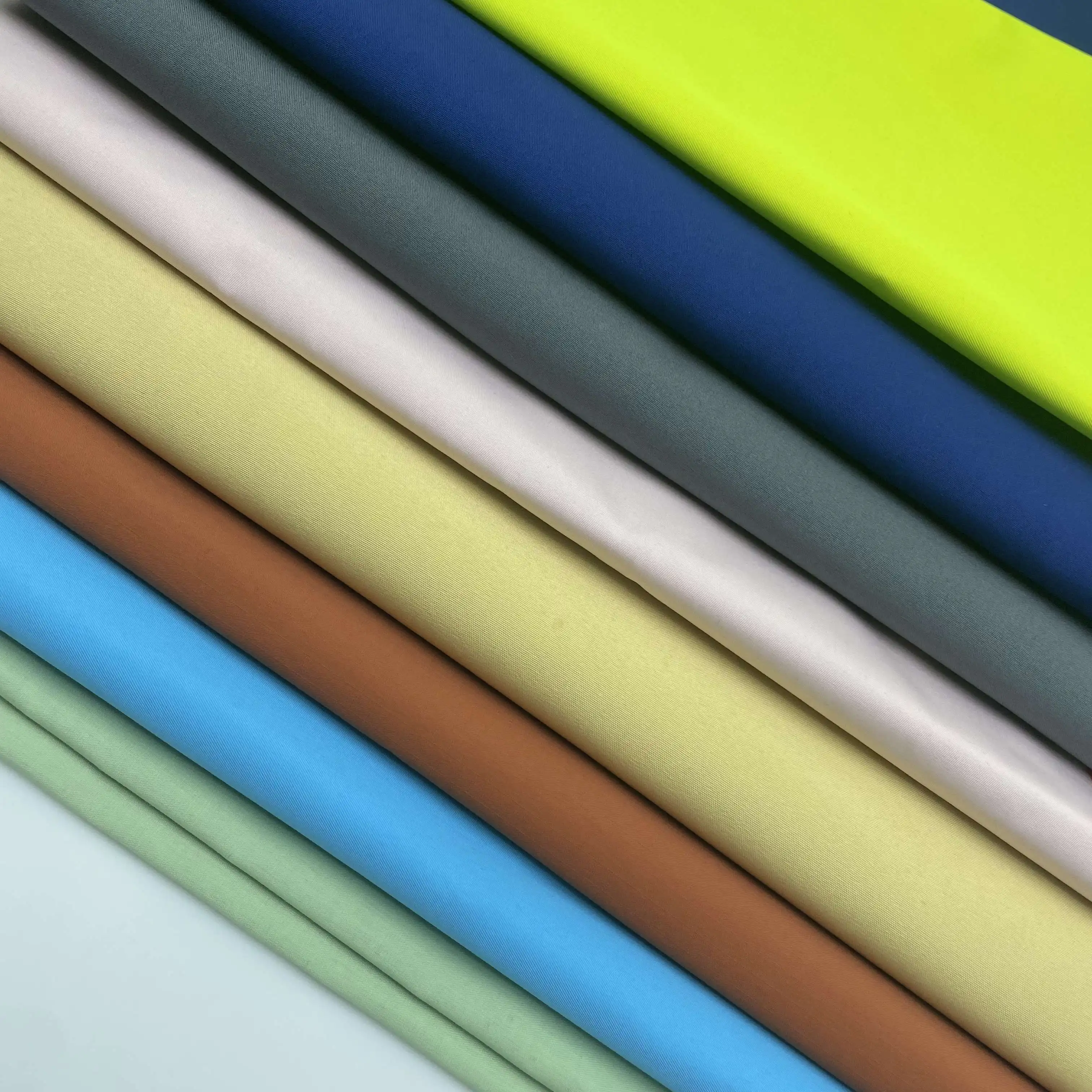 three in one soft shell tricot fabric polar fleece bonded fabric laminated coral fleece bonded sponge fabric OEM can customize