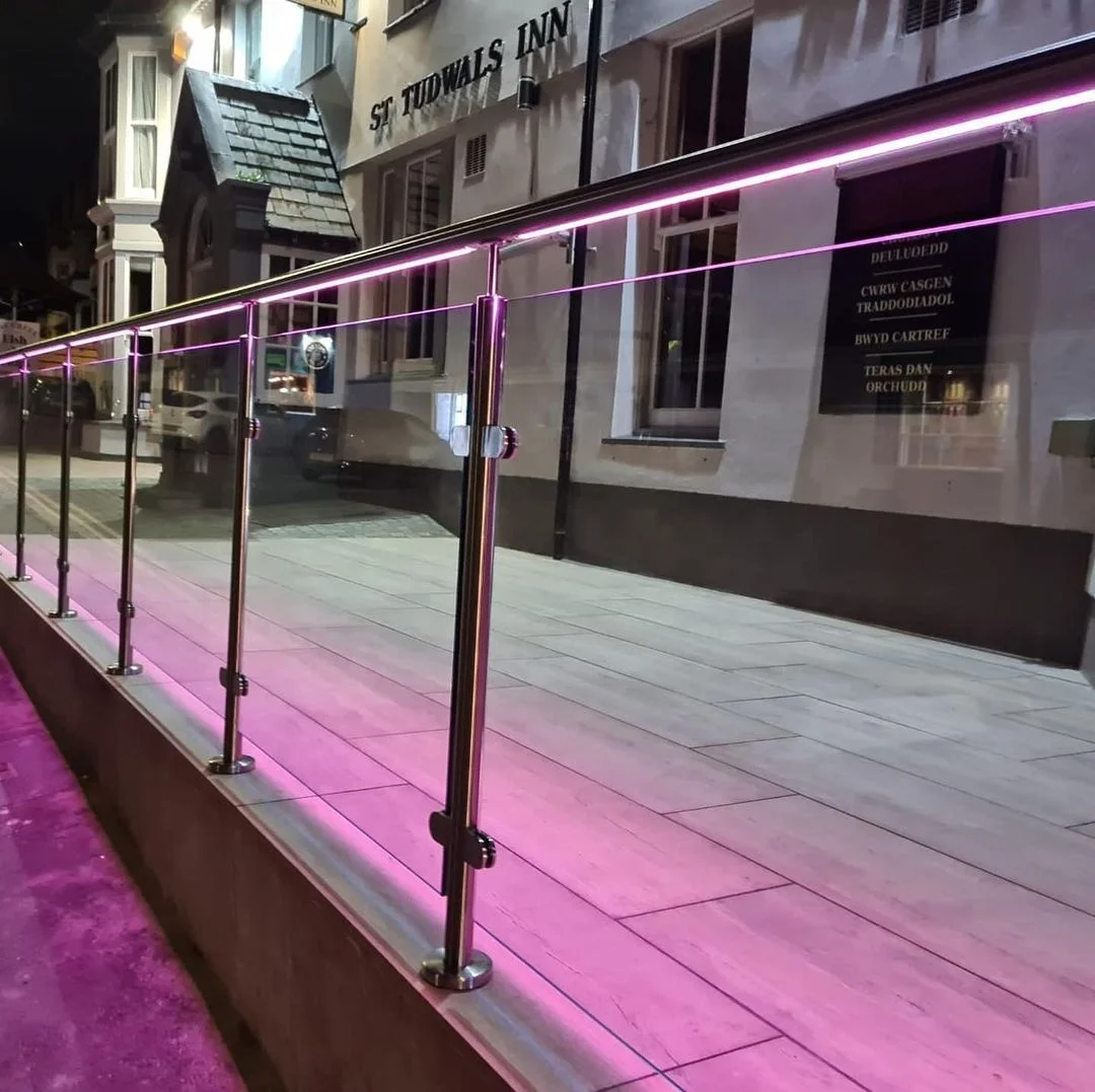 Stainless steel railing with top LED handrail