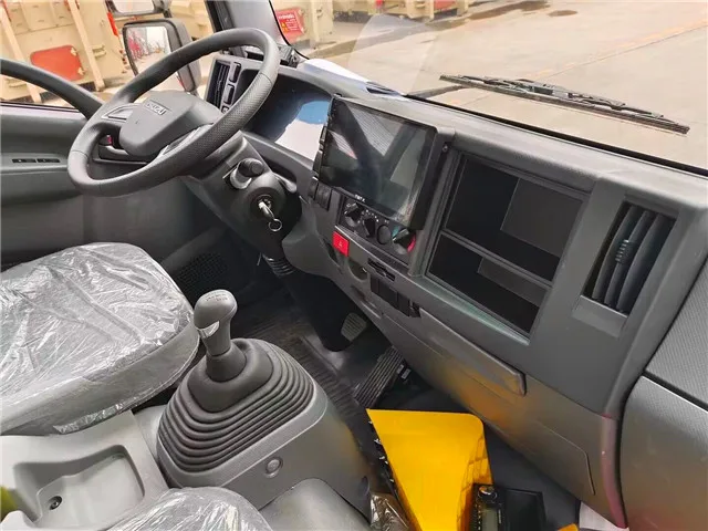 4x2 150 refrigerator 5M3 freezer refrigerated truck