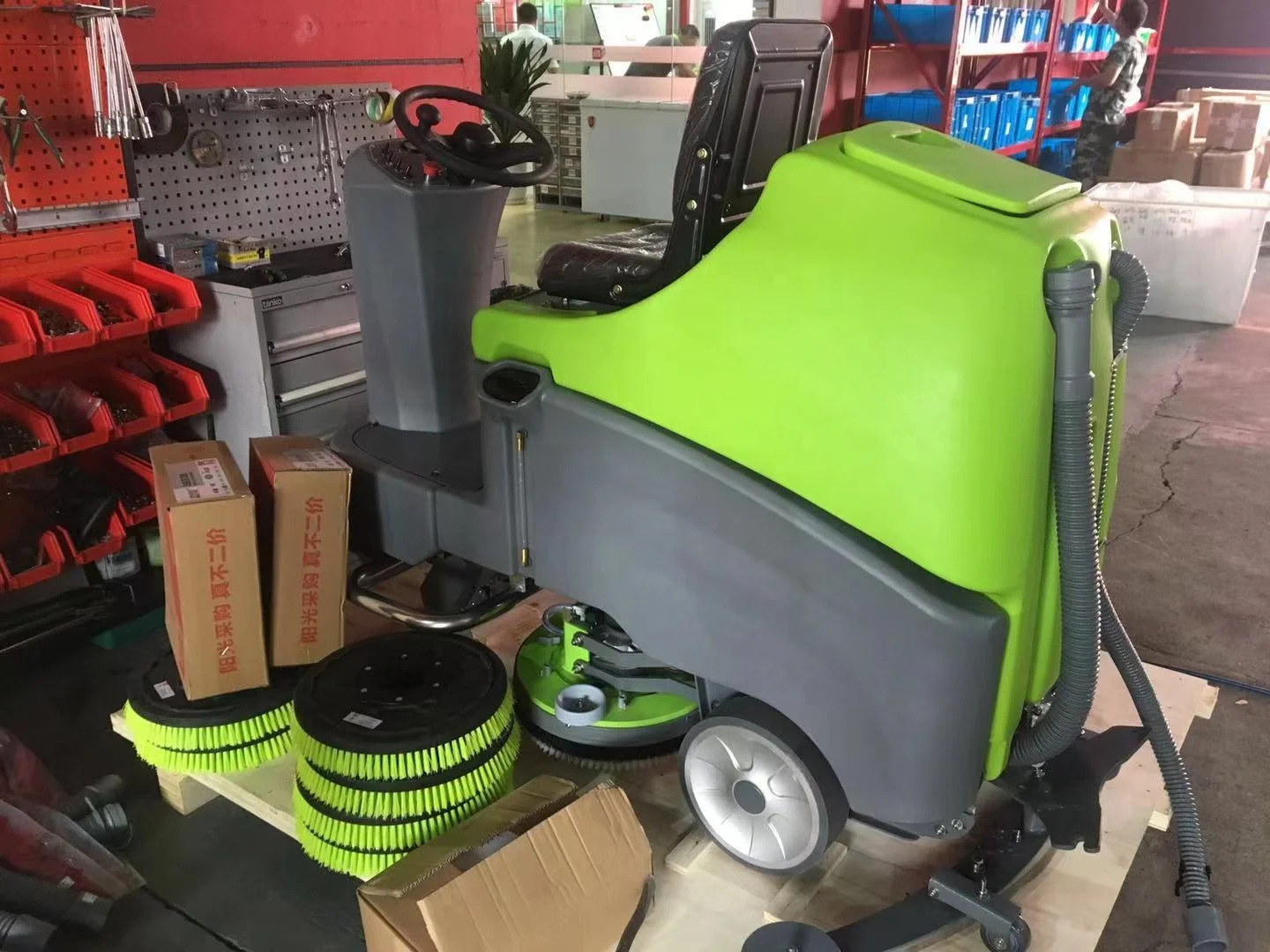 automatic Ride on floor washer scrubber Floor Sweeper Machine advance commercial tile floor cleaning machine