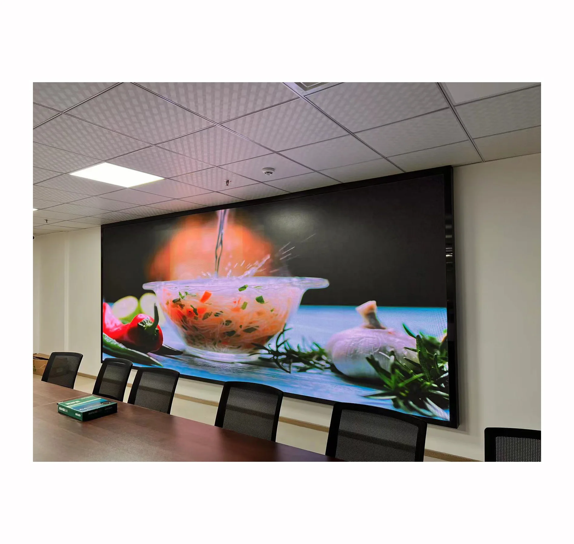 Factory Direct Sales Indoor Motorized Movie Screen Big Screen Indoor Led Tv Screen Display Indoor for School